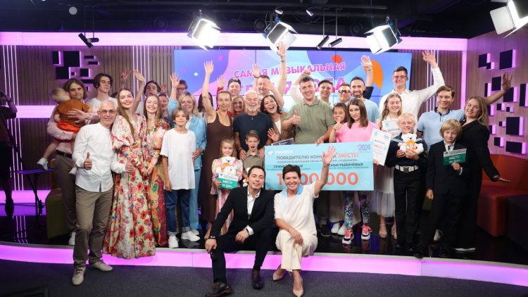 Самой музыкальной семьей в России стала семья из Татарстана