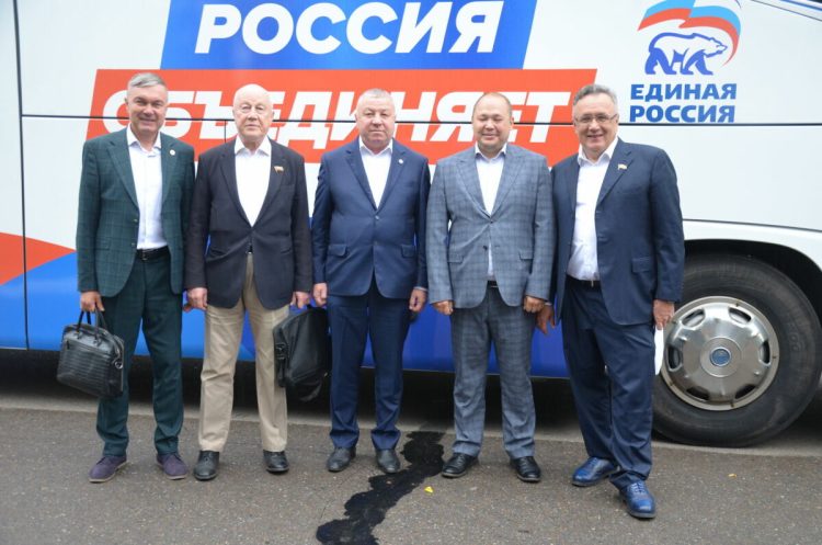 Сармановский район принял участие в автобусном марафоне «Единая Россия объединяет»
