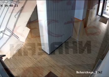 В казанском ЖК «Яратам» рухнул потолок