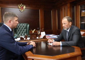 Комаров стал наставником программы «Время Героев»