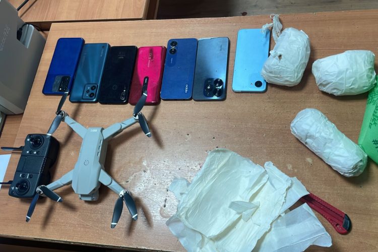 Житель Татарстана пытался доставить телефоны в колонию с помощью квадрокоптера
