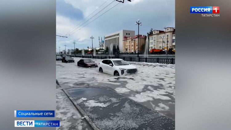 На Казань обрушился сильнейший ливень с градом