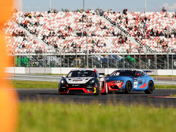 Ученик казанской гимназии открыл чемпионат России по гонкам на выносливость в Санкт-Петербурге