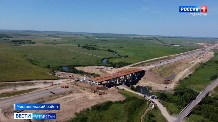 Минниханов оценил ход строительства скоростной автодороги «Алексеевское — Альметьевск»