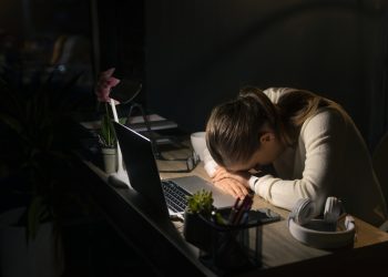 Казанский психолог назвала опасности трудоголизма