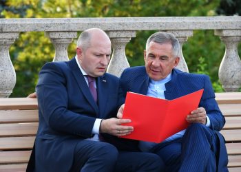 Минниханов встретился с главой МЧС РФ