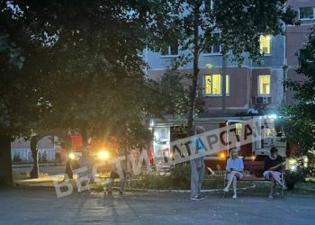 В Казани на улице Лукина загорелась квартира