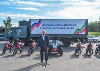 Из Челнов отправили 20 тонн гумгруза в зону СВО