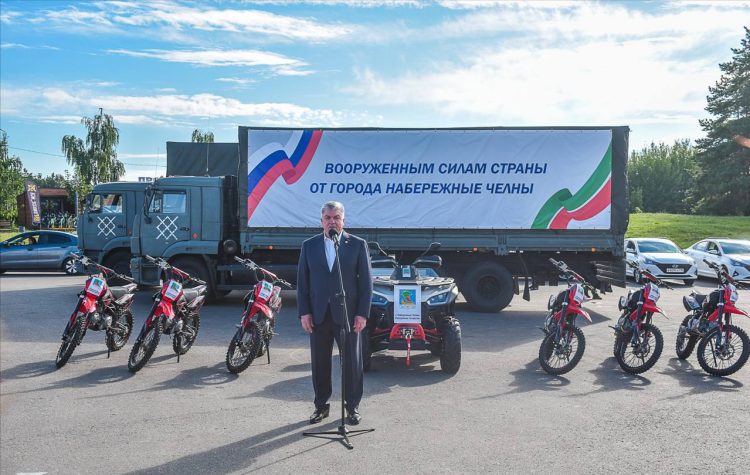 Из Челнов отправили 20 тонн гумгруза в зону СВО