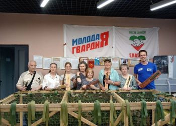 Более 100 тонн гумгруза отправили Елабужские молодогвардейцы в зону СВО