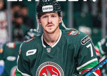 Казанский «Ак Барс» расторг контракт с Евгением Свечниковым