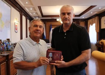 Минниханов встретился с главой Республики Крым