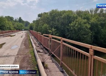 Реконструкцию аварийного моста через реку Ик планируют завершить в 2026 году
