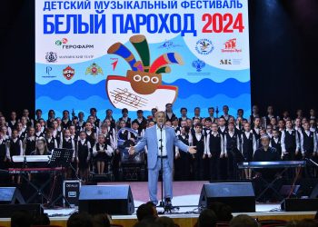 Минниханов посетил гала-концерт детского музыкального благотворительного фестиваля «Белый пароход»