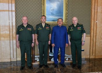 Минниханову представили нового начальника Казанского высшего танкового командного училища