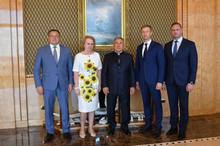 Минниханов встретился с руководством научно-технического блока ГК Росатом