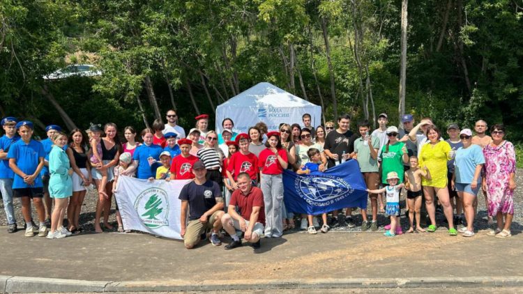 Менделеевцы провели масштабную уборку на берегу Камы