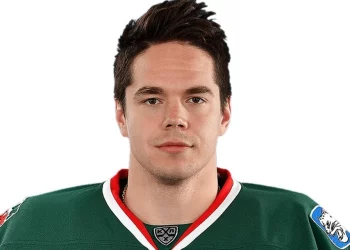 Форвард СКА Эмиль Галимов перейдет в нижнекамский «Нефтехимик»