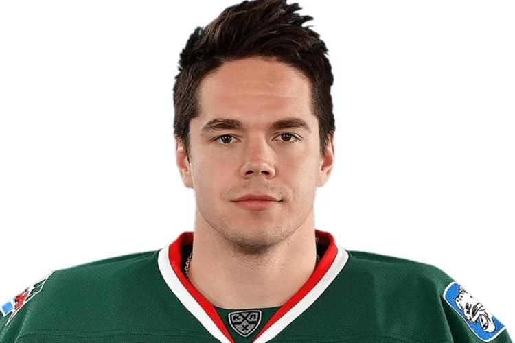 Форвард СКА Эмиль Галимов перейдет в нижнекамский «Нефтехимик»