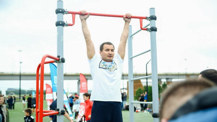 Глава Минмолодежи РТ сдал нормы ГТО на золотой знак