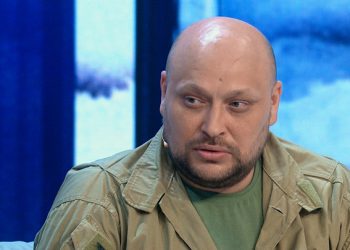Получил три пули, спасая раненого: медик рассказал о работе на передовой