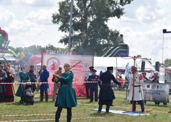 В Елабуге прошли первые Всероссийские женские соревнования по рубке шашкой