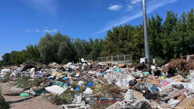 В Казани ликвидируют огромную свалку бытовых отходов после вмешательства экологов
