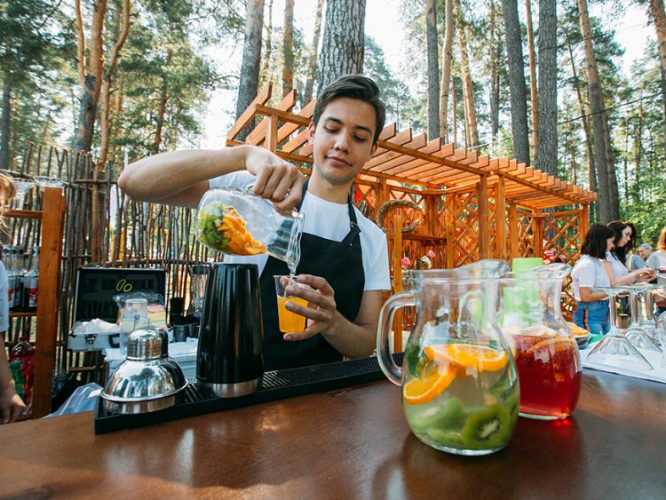 В Казани стартует третий «Гастрофест на Лебяжьем»