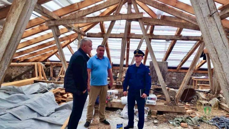 Прокуратура Московского района Казани выявила нарушения при ремонте кровли на Декабристов