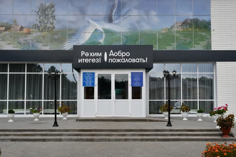 В Кукморском районе в рамках нацпроекта открылась новая модельная библиотека