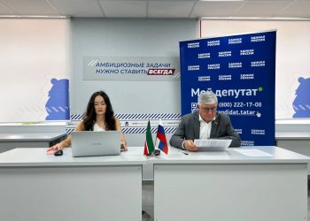 Айрат Зарипов рассмотрел обращения через сервис «Мой депутат»