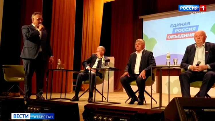 Минниханов анонсировал республиканскую программу по модернизации систем ЖКХ