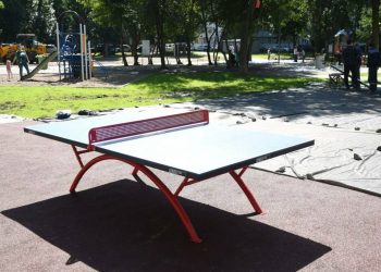 Метшин предложил преобразовывать собранный пластик в уличную мебель для дворов Казани