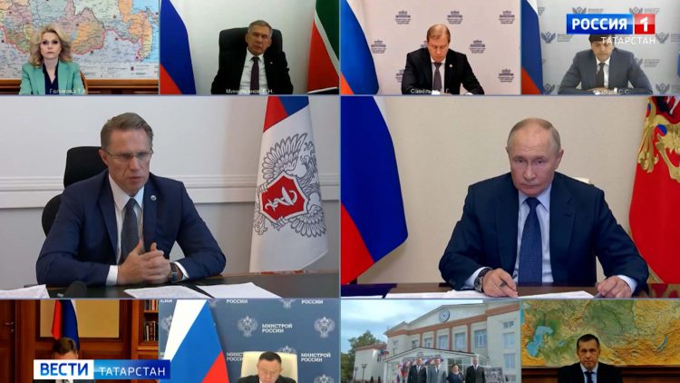 В Зеленодольске спустили на воду инновационное судно на водородном топливе