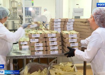 Минниханов поручил изучить возможность использования представленных на нефтегазохимическом форуме разработок