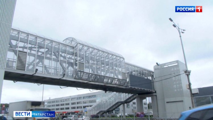 В Казани в шести надземных пешеходных переходах заменят 13 лифтов