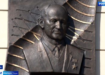 На территории ДРКБ открыли духовный комплекс «Тихий сад»