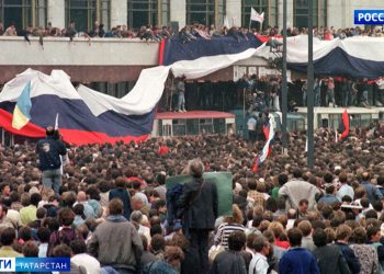 В Зеленодольске спустили на воду инновационное судно на водородном топливе