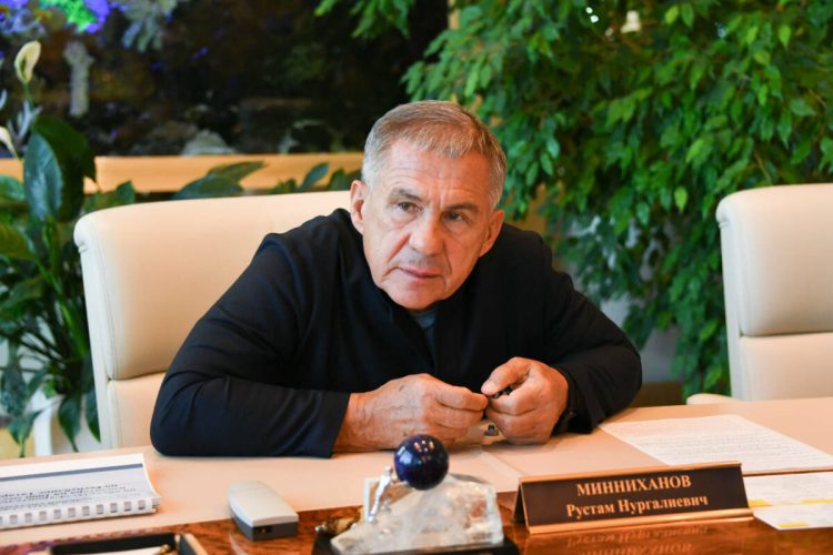 Минниханов и Манылов обсудили вопросы госэкспертизы новых объектов специального назначения в Татарстане