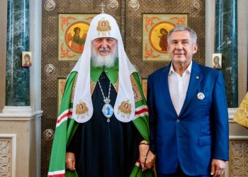 Минниханов удостоен Патриаршего знака храмостроителя