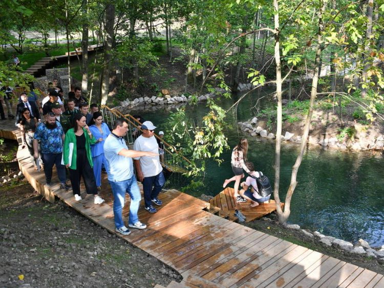 Минниханов осмотрел территорию Голубых озер