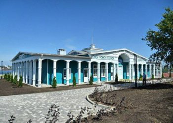 Минниханов проверил строительство пристани в Чистополе