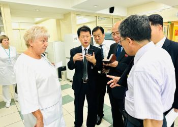 Врачи из Северной Кореи высоко оценили БСМП Челнов