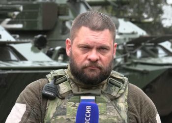 Военкор Евгений Поддубный получил ранение в Курской области