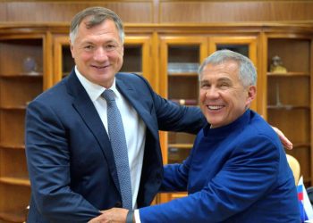 Рустам Минниханов поздравил строителей с профессиональным праздником