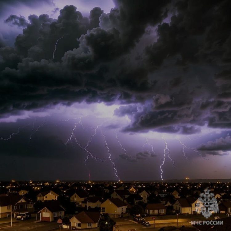 В Татарстане объявили штормовое предупреждение из-за непогоды