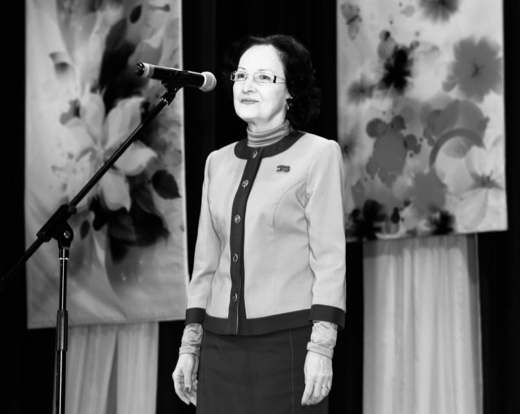 На 69-м году жизни скончалась депутат горсовета Челнов Флера Андреева