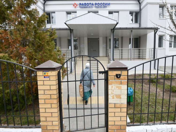 С начала года 680 жителей Татарстана нашли работу благодаря программе субсидирования найма