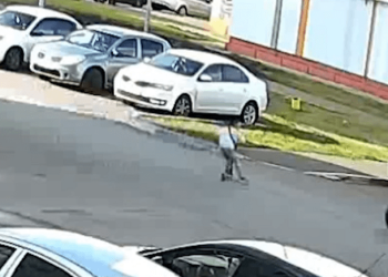 В Нижнекамске мотоциклист сбил мальчика на самокате