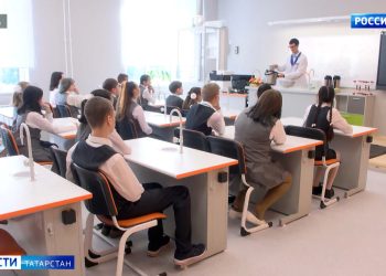 Новый учебный год без гаджетов и с обновленным расписанием: татарстанцам рассказали о нововведениях в школах